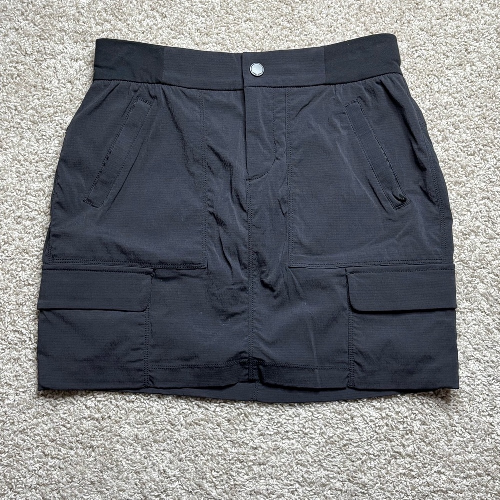 Athleta Trekkie Skort